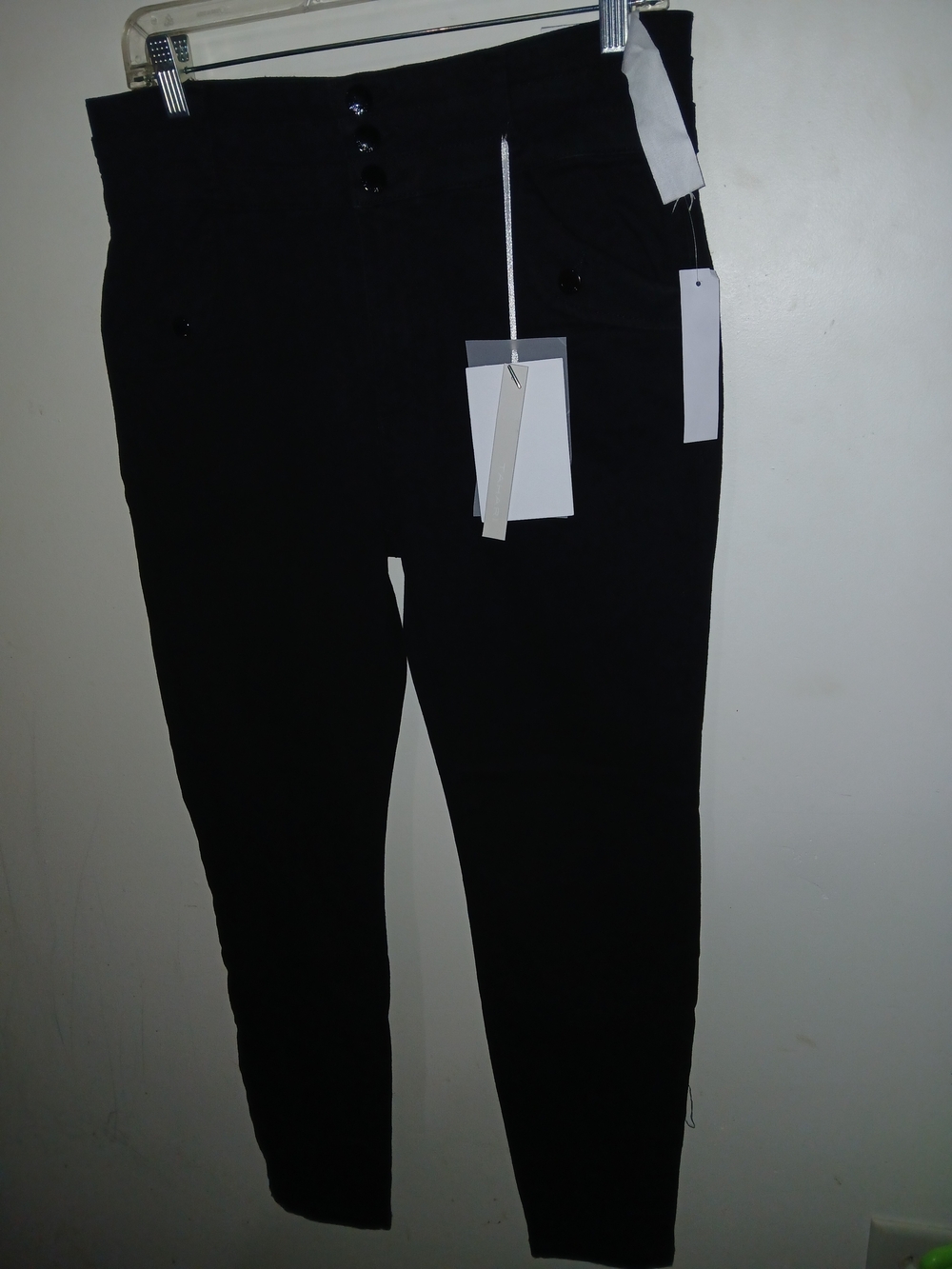 NWT Tahari Ella  Black High-Waist Pants with Button Detail 8/29